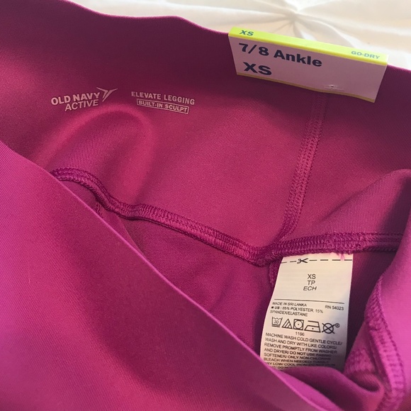 Fuchsia 7/8 High Waisted Leggings - Picture 6 of 7